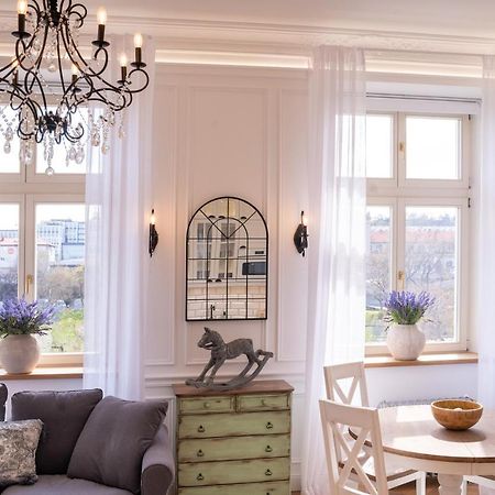 Charme De Provence In Prague Apartment Luaran gambar
