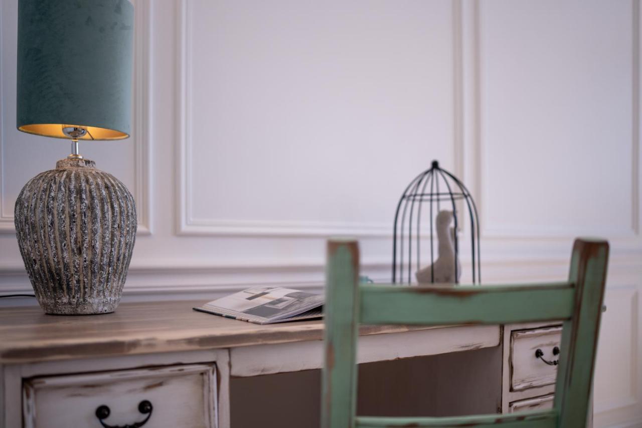 Charme De Provence In Prague Apartment Luaran gambar